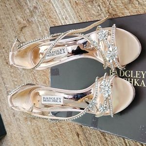 Badgley Mischka Hodge Strappy Sandal in Rose Gold